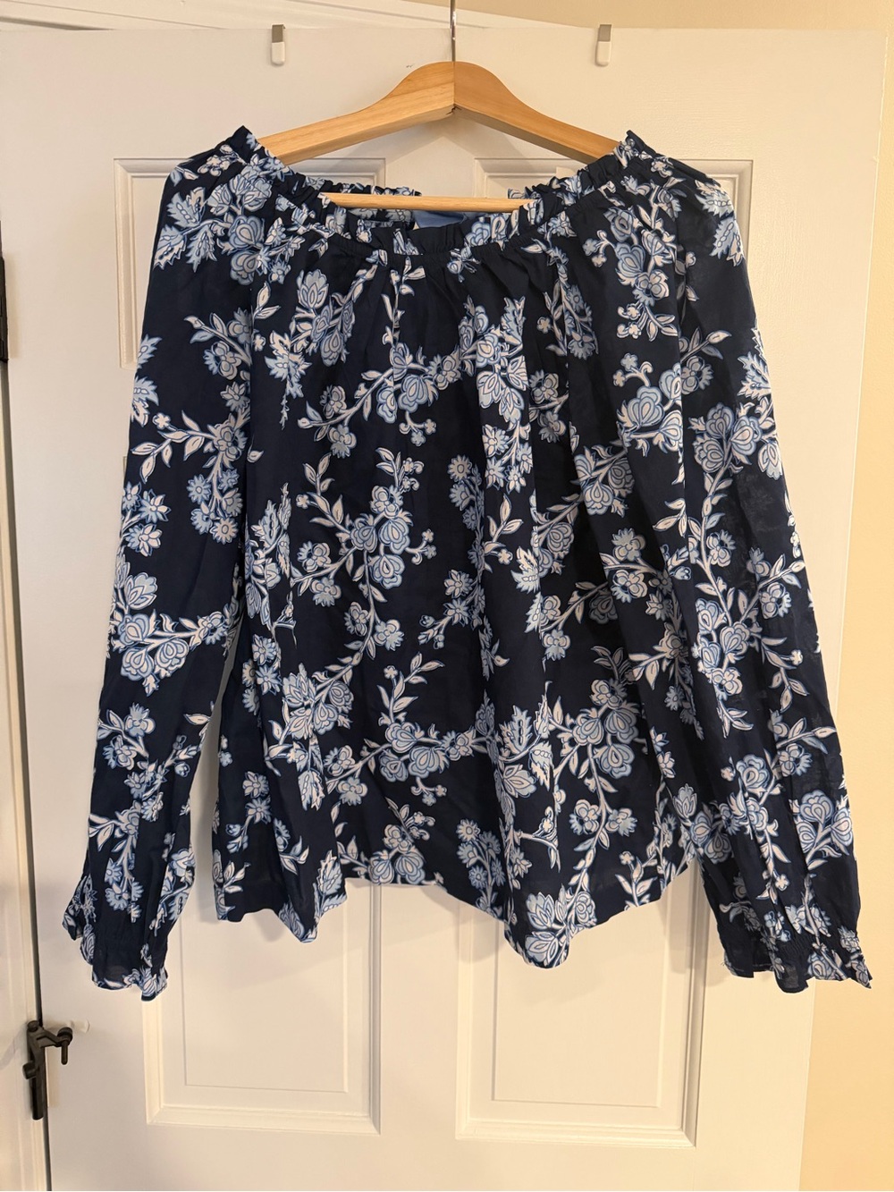 J. Crew Navy Blue Floral Blouse with Ribbon Tie back of neck NWT size XL